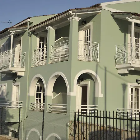 Spiros Athinaios Apartment's *