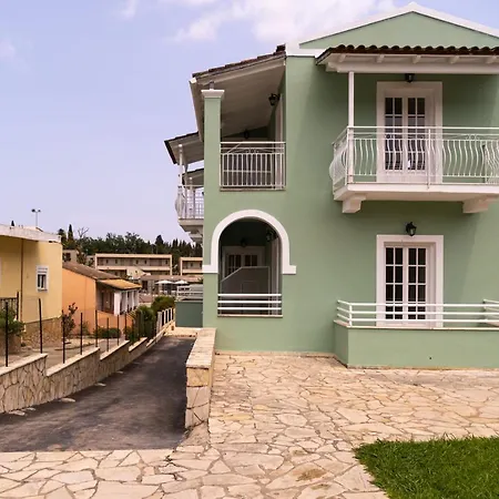 Spiros Athinaios Apartment's 公寓