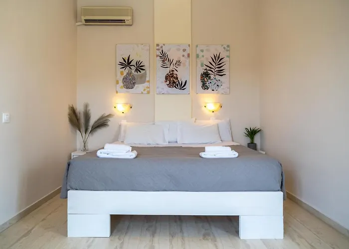Spiros Athinaios Apartment's Апартаменты *